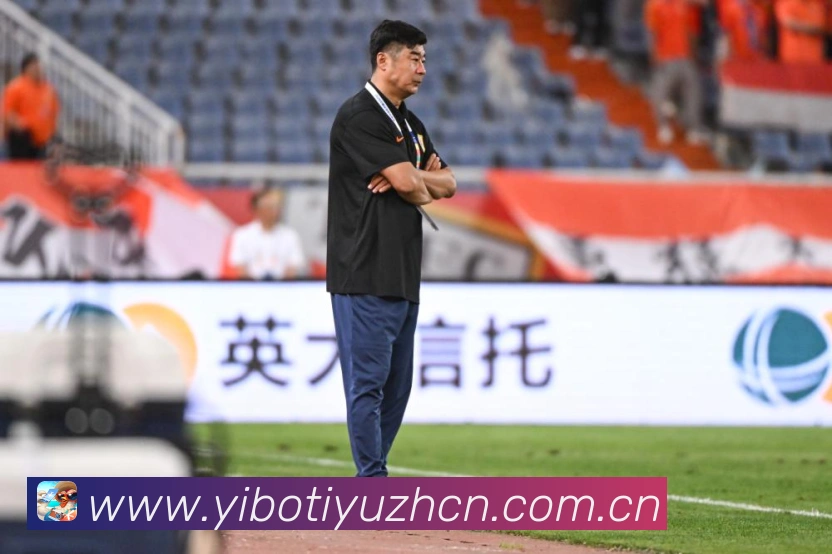 中国篮球历史最老球员身价高达七千五百万美元引关注赛场复盘:最新赛事动态与深度分析 中国篮球历史最老球员身价高达七千五百万美元引关注赛场复盘:最新赛事动态与深度分析